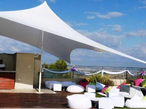 השכרת אוהל מתיחה, ריהוט אלטרנטיבי ובר נייד לאירועים על הגג - אינגו