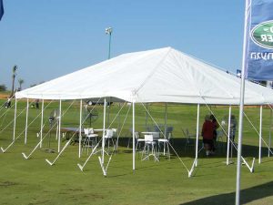 השכרת אוהל אירועים לבן וציוד לאירועי קיץ וכנסי חברה בטבע - אינגו