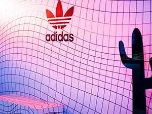 מיתוג השקה של אדידס