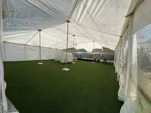 אוהל אירועים מקצועי עם כיסאות וציוד, פתרונות הצללה להשכרה מבית אינגו